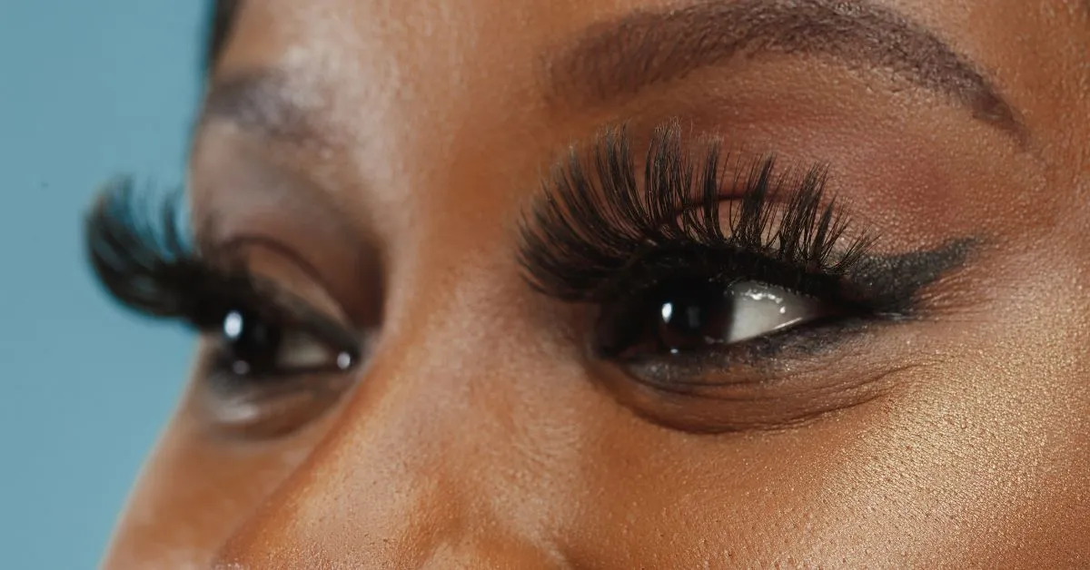 On Site Article for BeautyUp related to "Best School for Eyelashes Training in Milford, CT."